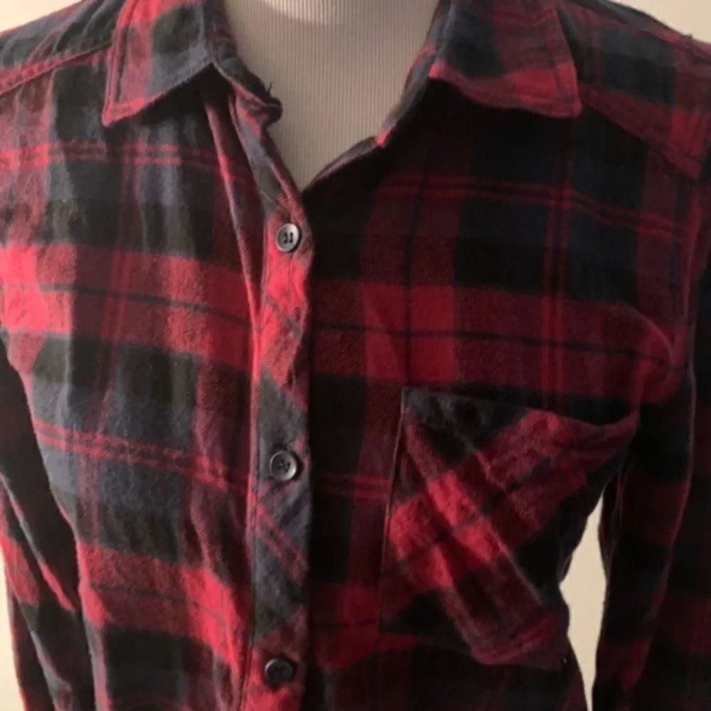 Ci Sono Plaid Collection Women’s Top size M